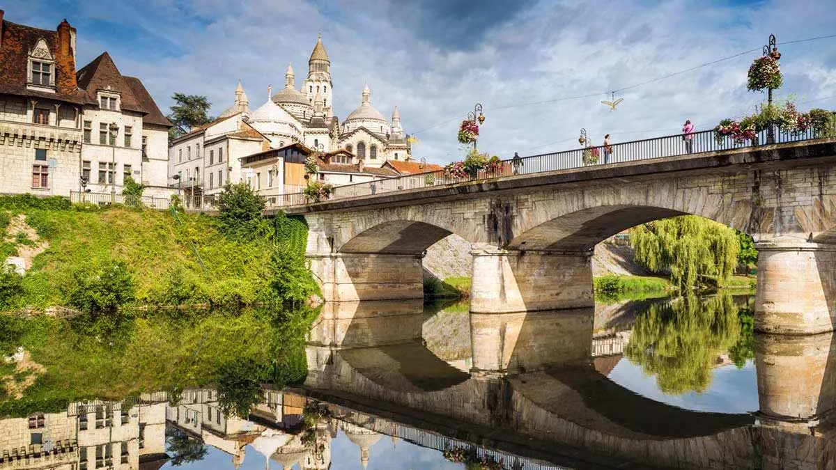 Ontsnap aan de drukte: een verkenning van de gemeente net buiten Parijs