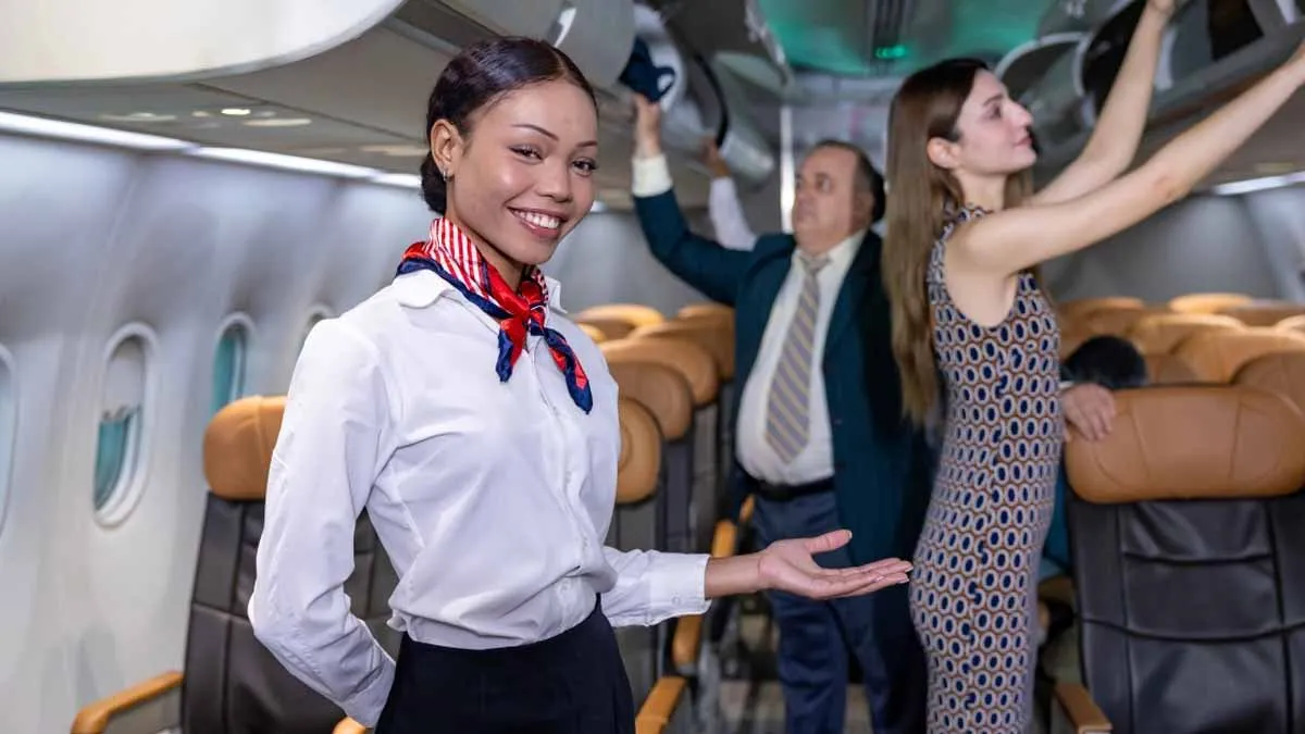 Het verrassende geheim achter het 'hallo' van stewardessen